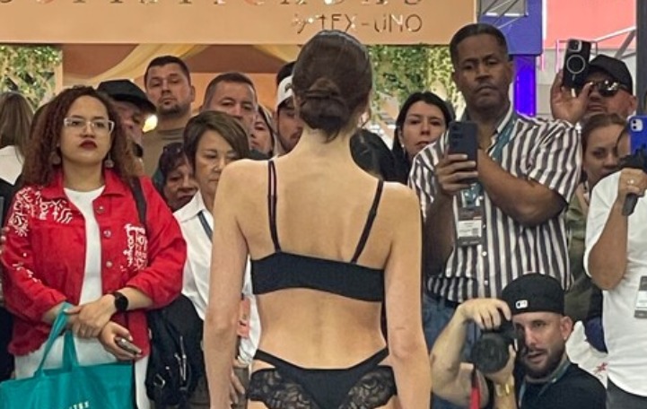 Alta tecnología aplicada a prendas femeninas marca la tendencia en Colombiatex 2026