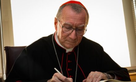 El Vaticano califica como “inaceptable” la violencia desatada en Minneapolis durante operaciones del ICE