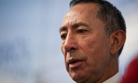 Ingrid Betancourt y líderes civiles exigen a la Junta Directiva de Ecopetrol la salida de Ricardo Roa