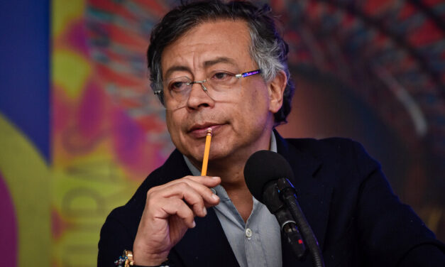 Petro impondrá inversiones forzosas a los bancos