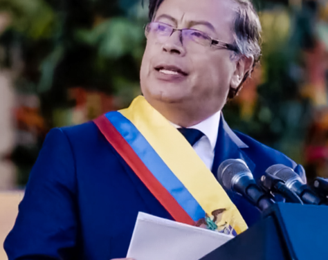 Petro toma la delantera en debate del salario mínimo