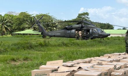 Apoyo humanitario aéreo llega a comunidades de San Juan de Urabá afectadas por inundaciones