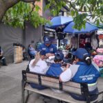 Contratistas de la Alcaldía de Medellín presuntamente habrían hecho campaña política con uniforme institucional en el centro de la ciudad