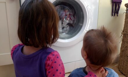 Tragedia en Bello: niño de 4 años murió tras caer en una lavadora