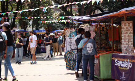 Día del Artesano: tradición, cultura y economía se tejen en Medellín