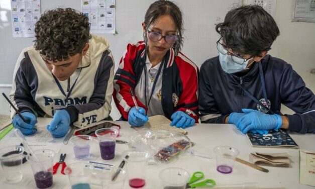Clubes de Ciencia Colombia 2026 llegará a nueve departamentos con formación científica para estudiantes rurales