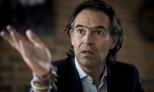 Alcalde de Medellín destaca más de 1.800 obras y baja del desempleo en 2025