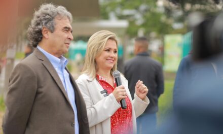 Sergio Fajardo anuncia a Edna Bonilla como su fórmula vicepresidencial