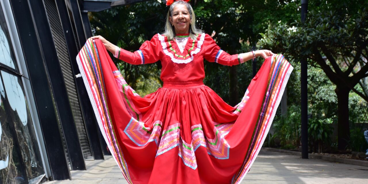El Museo Casa de la Memoria de Medellín exhibe creaciones textiles de mujeres víctimas del conflicto armado