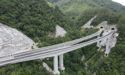 Pacífico 1 consolida su operación y fortalece la conectividad vial en el Suroeste de Antioquia