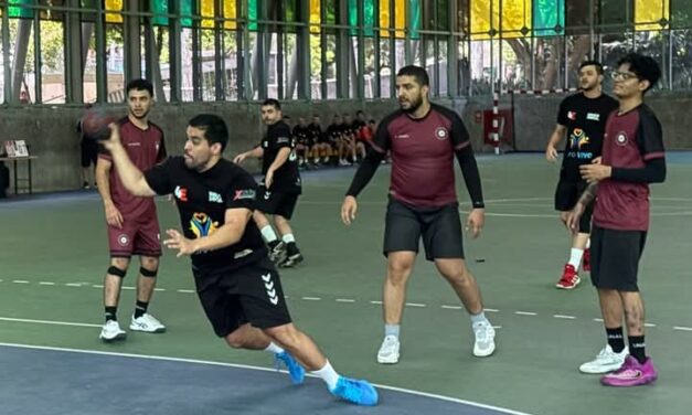 Arrancaron los Torneos Departamentales de balonmano en Antioquia con homenajes y partidos intensos