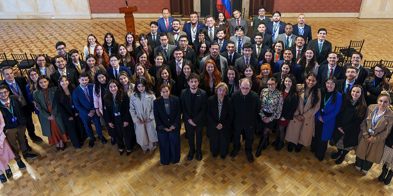 Gobierno reporta ampliación histórica en la carrera diplomática y consular con más cupos y paridad de género