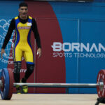 De los Juegos Intercolegiados al oro internacional: Angello Bueno confirma su proyección en el levantamiento de pesas