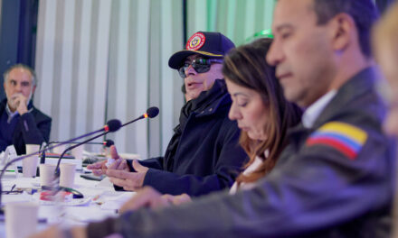 Petro cuestiona al Banco de la República por alza de tasas y advierte impacto en la economía fronteriza