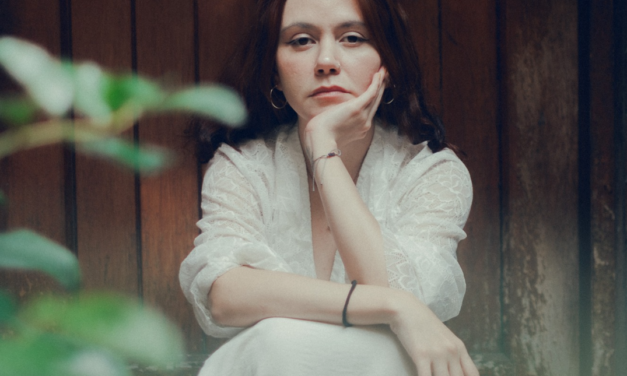 Catalina Marín presenta “Reflejos”, una propuesta íntima entre la música y la introspección