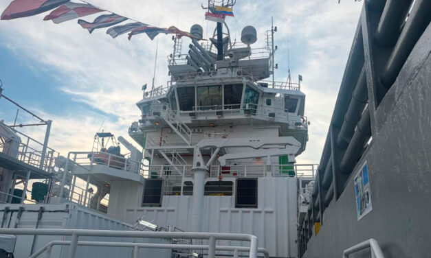 Santa Marta recibe el primer buque del mundo impulsado con amoníaco verde