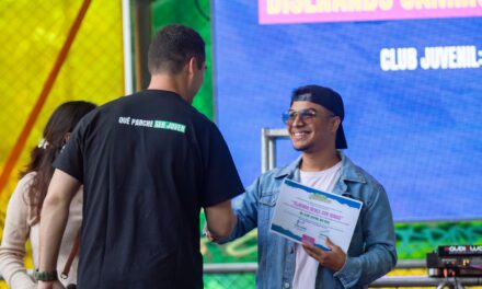 Jóvenes de Medellín podrán acceder a 86 estímulos económicos para fortalecer clubes en territorios priorizados