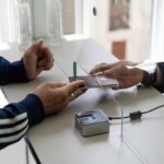 Colombianos en EE. UU.: Cancillería explica opción de salida voluntaria para migrantes irregulares