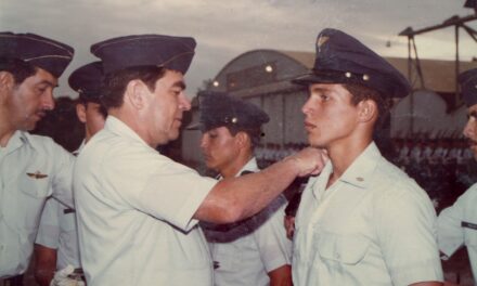 SATENA y la conexión de las regiones: la historia de un piloto que ha volado más de 30 años en territorios apartados