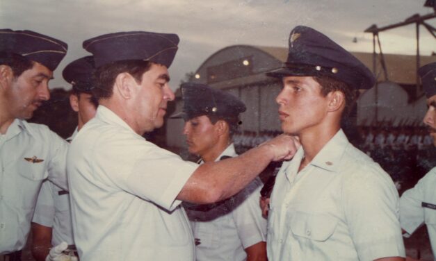 SATENA y la conexión de las regiones: la historia de un piloto que ha volado más de 30 años en territorios apartados