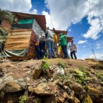 44 familias en alto riesgo en Manrique reciben orientación para evacuación tras emergencia por lluvias