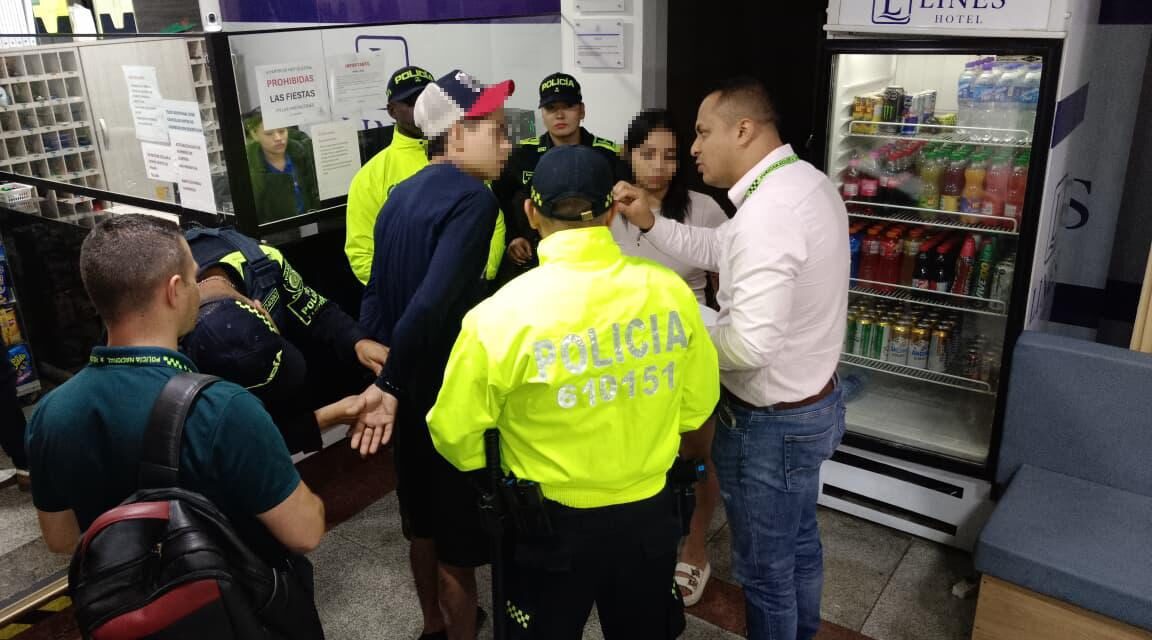 Capturan a madre y padrastro por brutal maltrato a niño de 2 años en Medellín