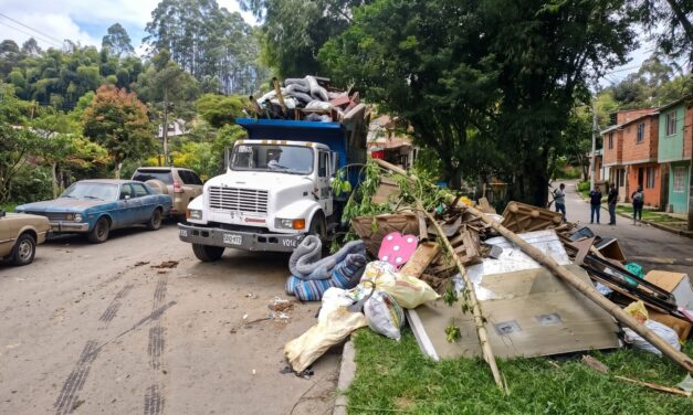Caldas retiró más de 14 volquetas de residuos voluminosos en jornada ambiental