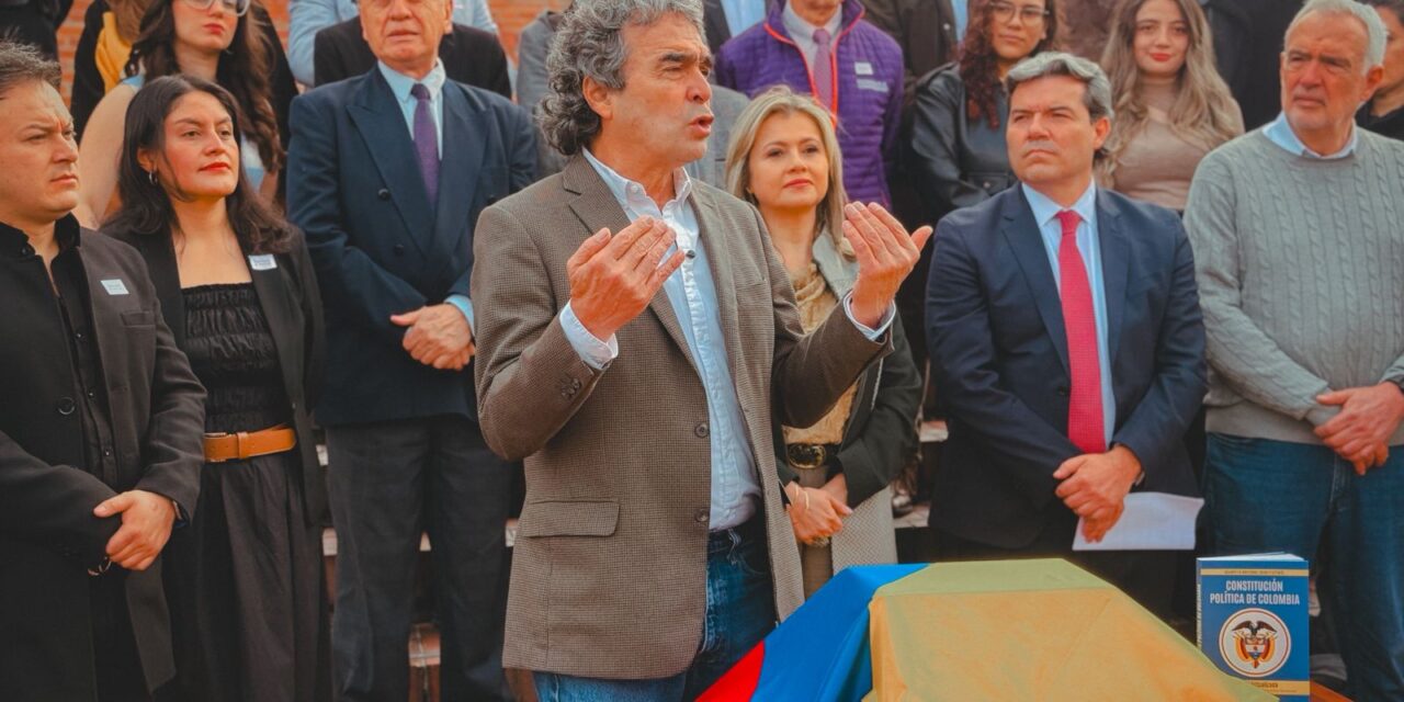 Fajardo y Edna Bonilla impulsan referendo para “blindar” la Constitución de 1991