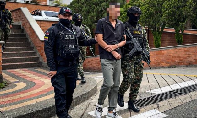 Capturan en Medellín a presunto enlace financiero de disidencias con operaciones en Cauca y Valle