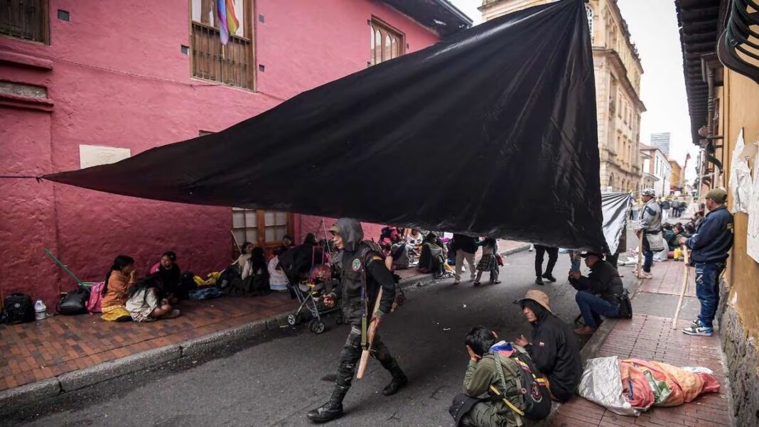 Gobierno se pronuncia por protestas de comunidad Embera en Bogotá y bloqueos a sedes oficiales