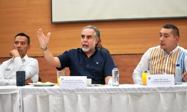 Armando Benedetti defiende garantías electorales y califica de «show de mala leche» los reclamos del magistrado Álvaro Hernán Prada
