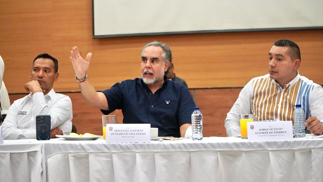 Armando Benedetti defiende garantías electorales y califica de «show de mala leche» los reclamos del magistrado Álvaro Hernán Prada