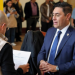 Colombianos en el exterior iniciaron votaciones presidenciales en 67 países