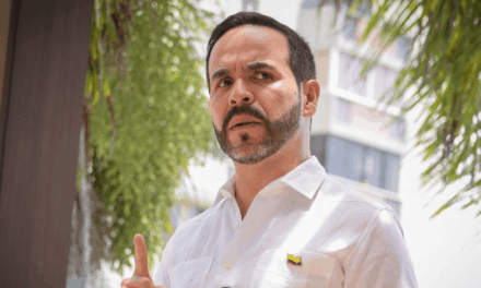 FLIP denuncia: «Ataques vinculados a la campaña de Abelardo de la Espriella amenazan la libertad de prensa»
