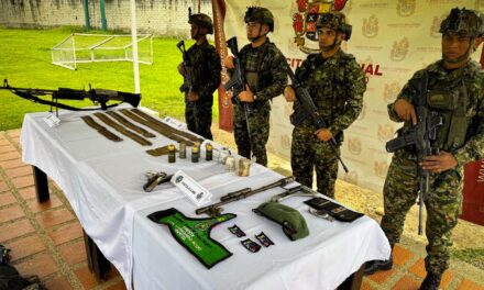 Ejército reporta combates en Briceño: un presunto integrante del Clan del Golfo muerto y armas incautadas
