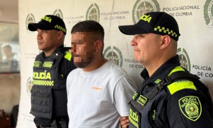 Persecución en Medellín termina con captura de dos presuntos responsables de hurtos