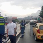 Taxista fue capturado en Medellín tras evadir control y agredir a agente de tránsito