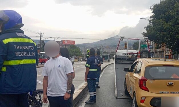Taxista fue capturado en Medellín tras evadir control y agredir a agente de tránsito