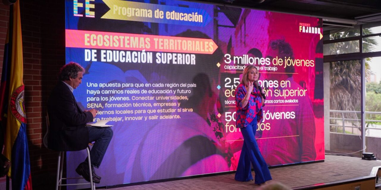 Sergio Fajardo presenta propuesta educativa con enfoque en equidad y cobertura