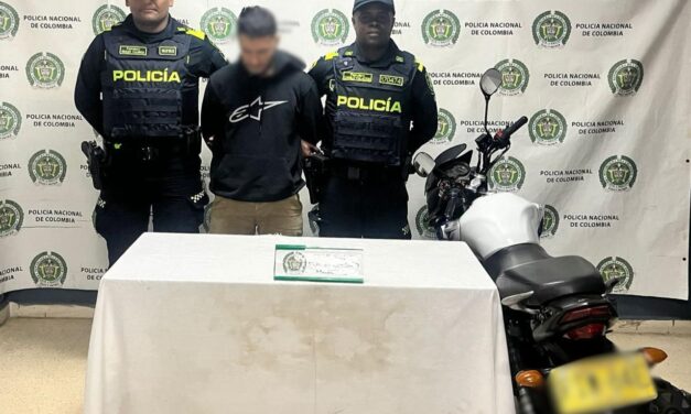 Capturan en San Joaquín a hombre buscado por hurto agravado: tenía motocicleta con presuntas irregularidades