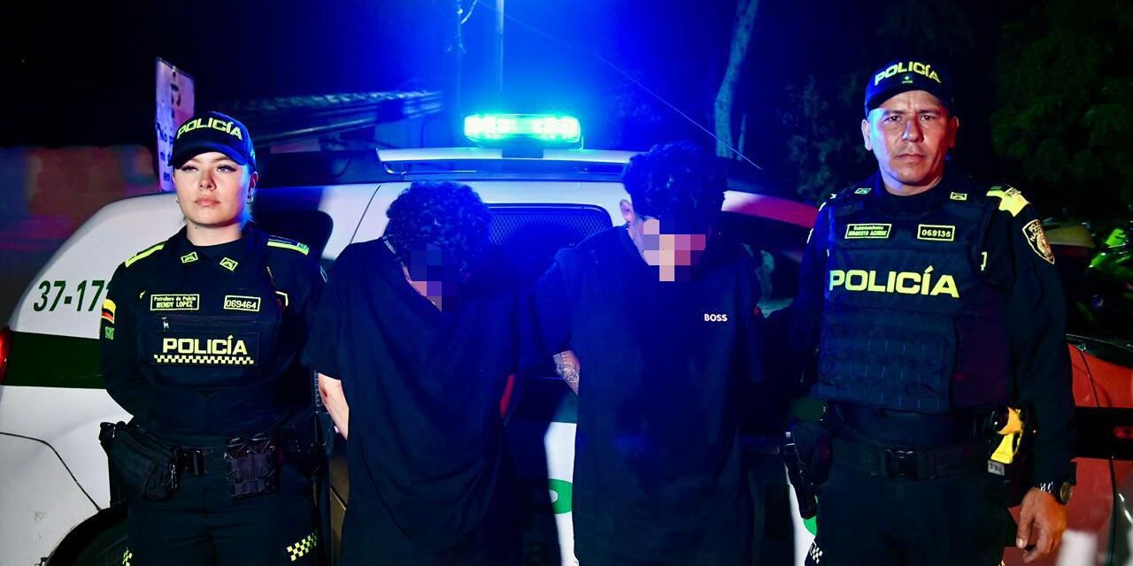 Capturan a dos hombres señalados de robar joyas en el noroccidente de Medellín