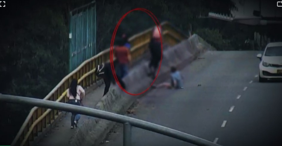 Capturan a dos hombres señalados de robar a extranjero en Laureles, Medellín