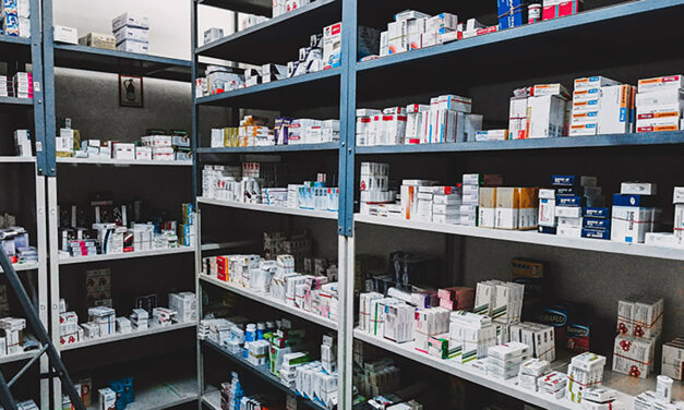 Gobierno endurece reglas para obligar a EPS a entregar medicamentos completos y sin retrasos