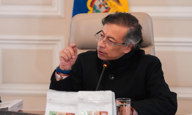 Petro dice que no aceptará resultados del preconteo en las elecciones presidenciales de 2026