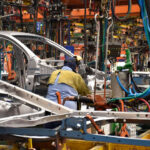 Colombia dispara sus exportaciones de vehículos: ventas de buses y automóviles crecieron 191 % en 2026