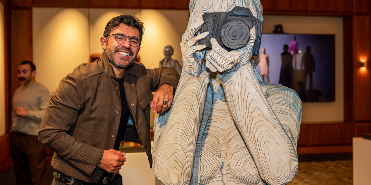 Artista colombiano Christian Albarracín recibe reconocimiento por su aporte al arte contemporáneo
