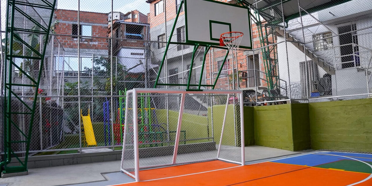 Renovada placa polideportiva de La Raíz abre sus puertas tras inversión de $515 millones