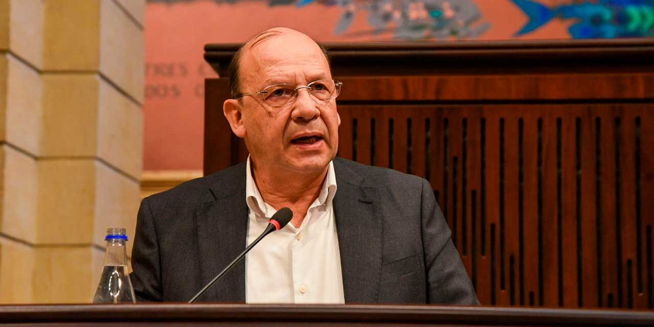 Gobierno prorroga por cinco meses contrato del Fondo Nacional del Café y deja la negociación definitiva al próximo Gobierno