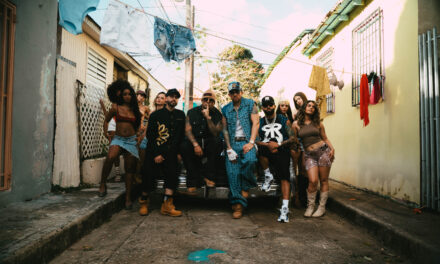 LOS HITMEN, Wisin y De La Ghetto apuestan por el reggaetón clásico con “La Culpable”