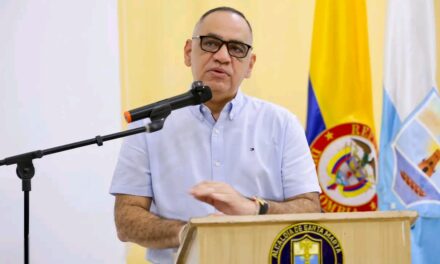 Denuncian al alcalde de Santa Marta por presunta participación indebida en política y constreñimiento al sufragante